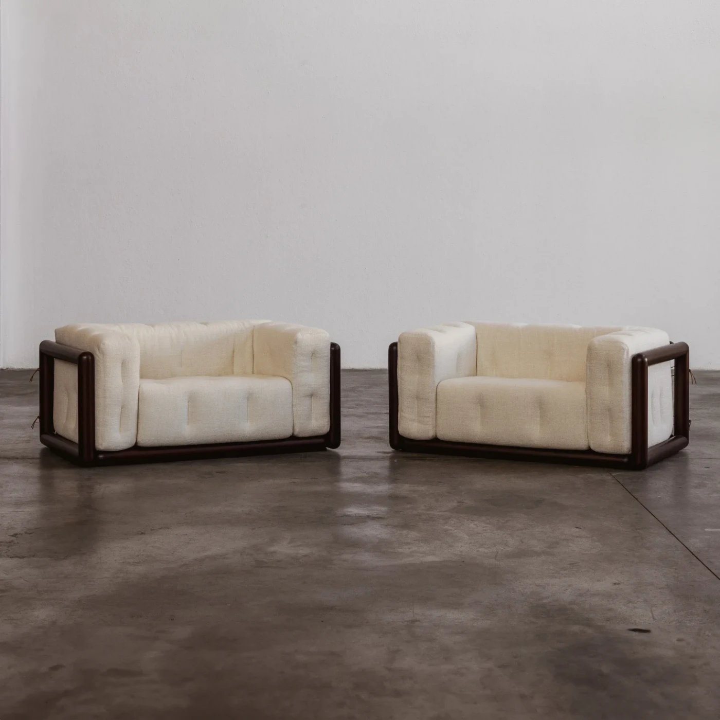 Carlo Scarpa “Cornaro” Armchairs for Gavina, Ivory Linen, 1973, Set of 2, 1973