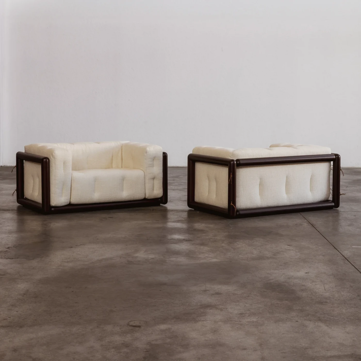 Carlo Scarpa “Cornaro” Armchairs for Gavina, Ivory Linen, 1973, Set of 2, 1973