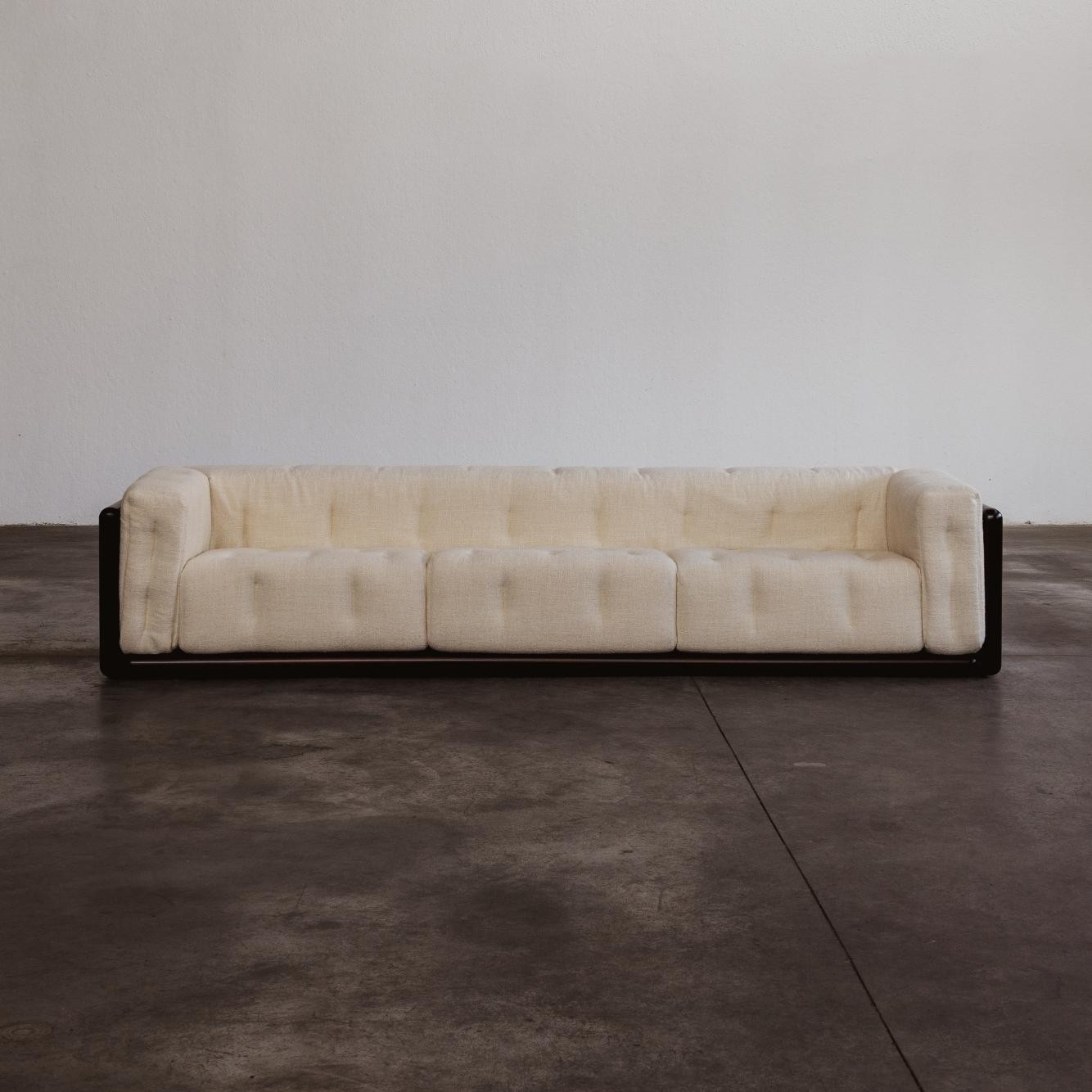 Carlo Scarpa “Cornaro” Three-seater Sofa for Gavina, Ivory Linen, 1973, 1973