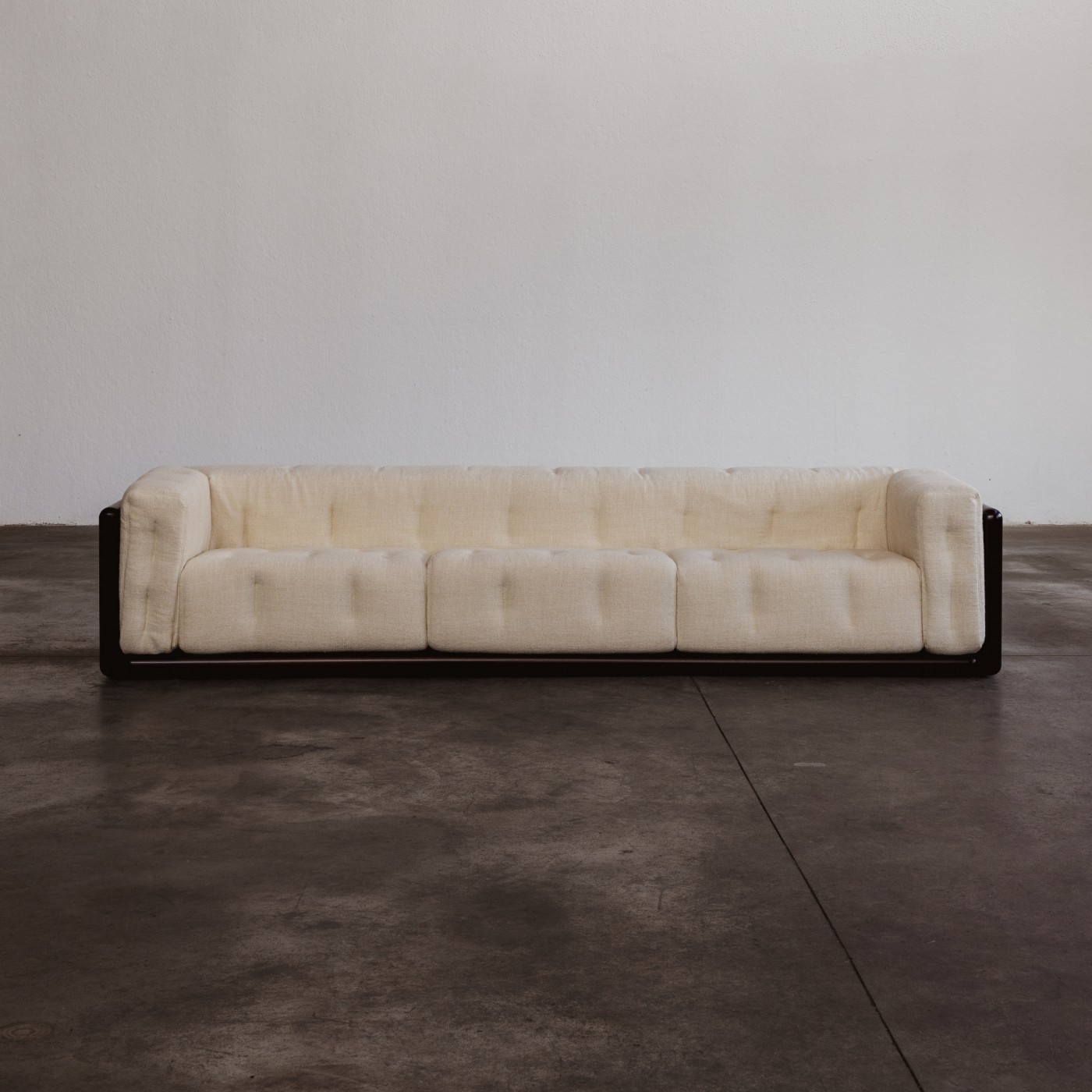 Carlo Scarpa “Cornaro” Sofa for Gavina, Ivory Linen, 1973, 1970s