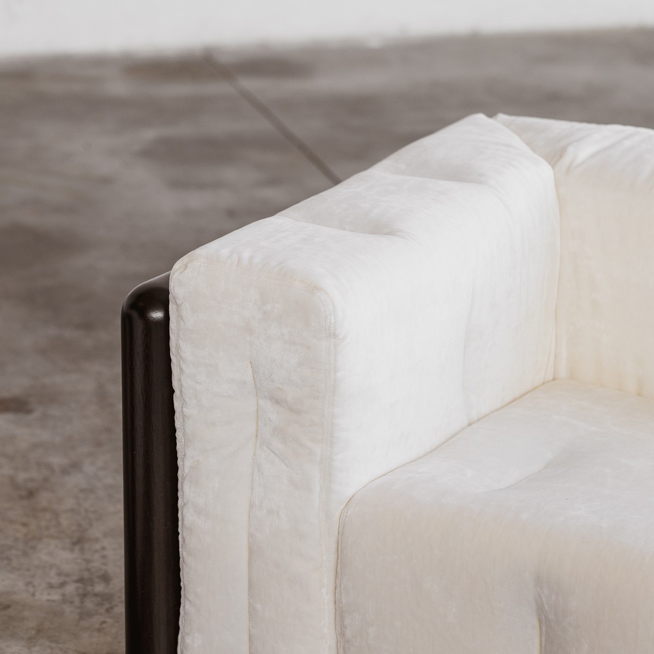 Carlo Scarpa “Cornaro” Three-seater Sofa for Gavina, Ivory Velvet, 1973, 1973