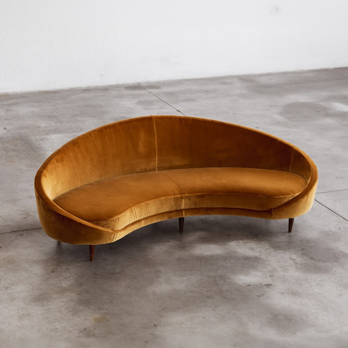 Federico Munari Curved Sofa, Italy, 1950, 1956