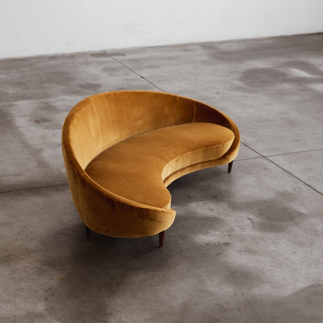 Federico Munari Curved Sofa, Italy, 1950, 1956