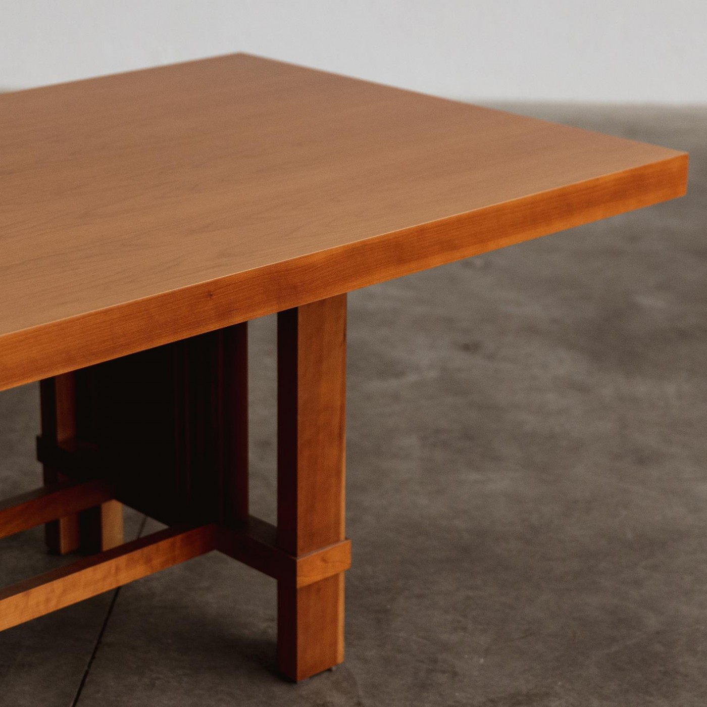 Frank Lloyd Wright “608 Taliesin” Dining Table for Cassina, Cherry Wood, 1925, 1917