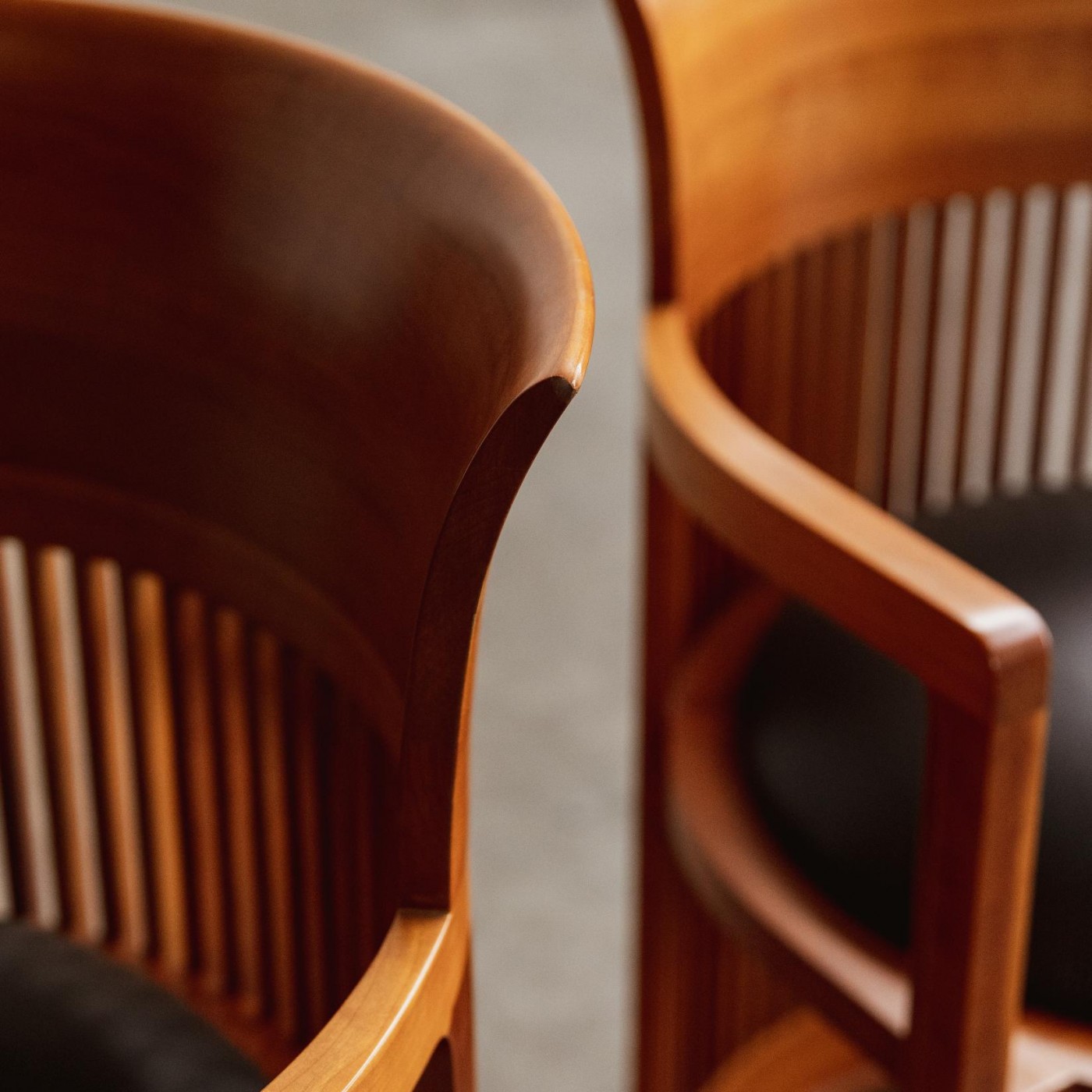 Frank Lloyd Wright "Barrel" Chairs for Cassina, 1937, Set of 6, 1937
