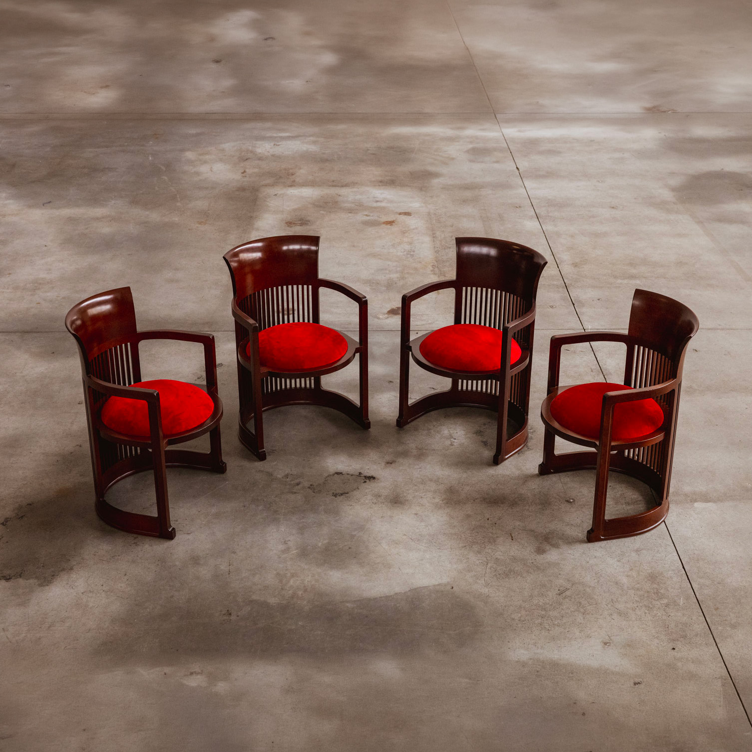 Frank Lloyd Wright "Barrel" Chairs for Cassina, Red Velvet, 1937, Set of 4, 1937