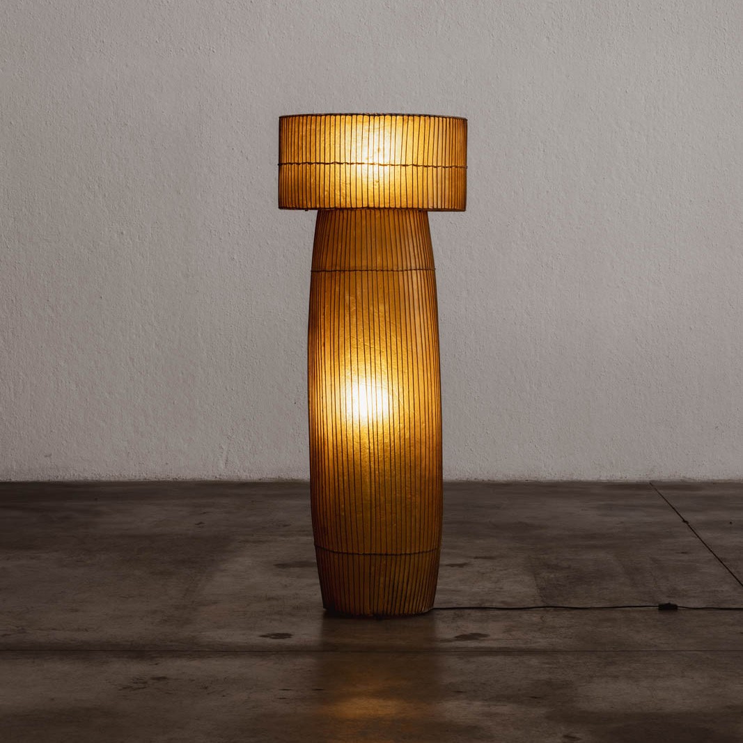 French Modern Floor Lamp in Resin and Wicker, 1972, 1972