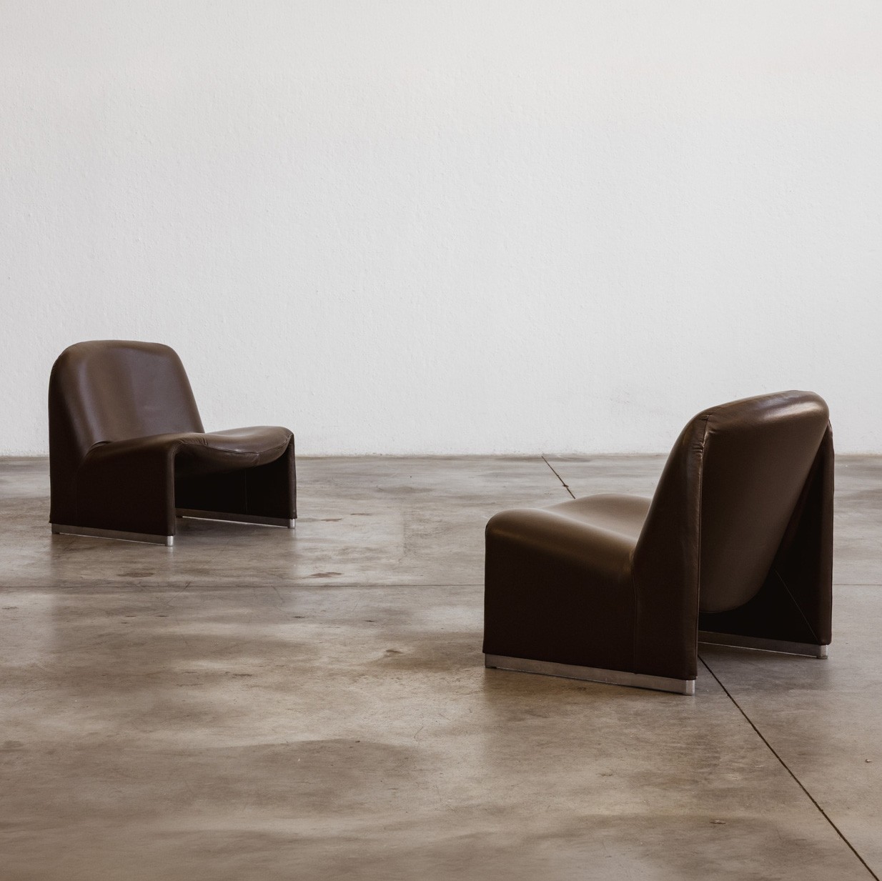 Giancarlo Piretti "Alky" Lounge Chairs for Anonima Castelli, Brown Leather, 1970, Set of 2, 1970
