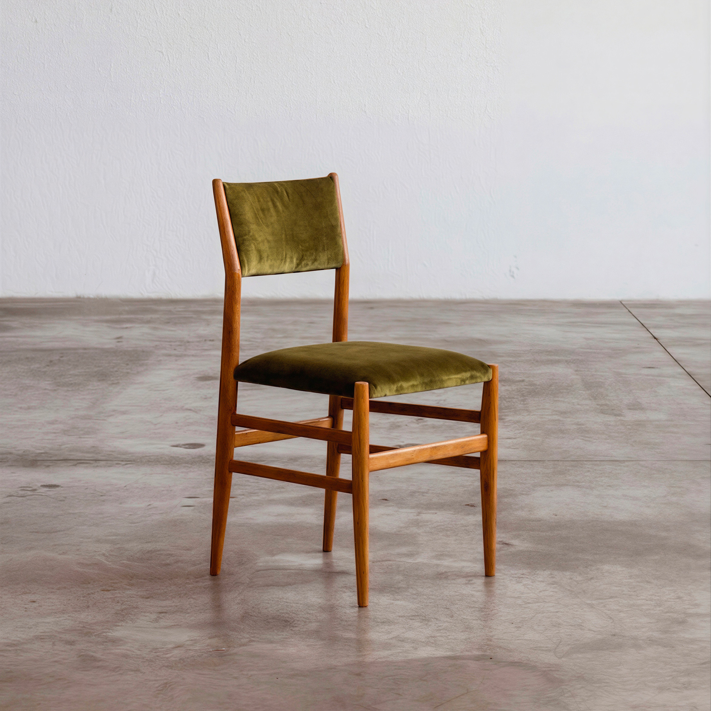 Gio Ponti 646 "Leggera" Dining Chairs for Cassina, Green Velvet, 1952, Set of 8, 1952