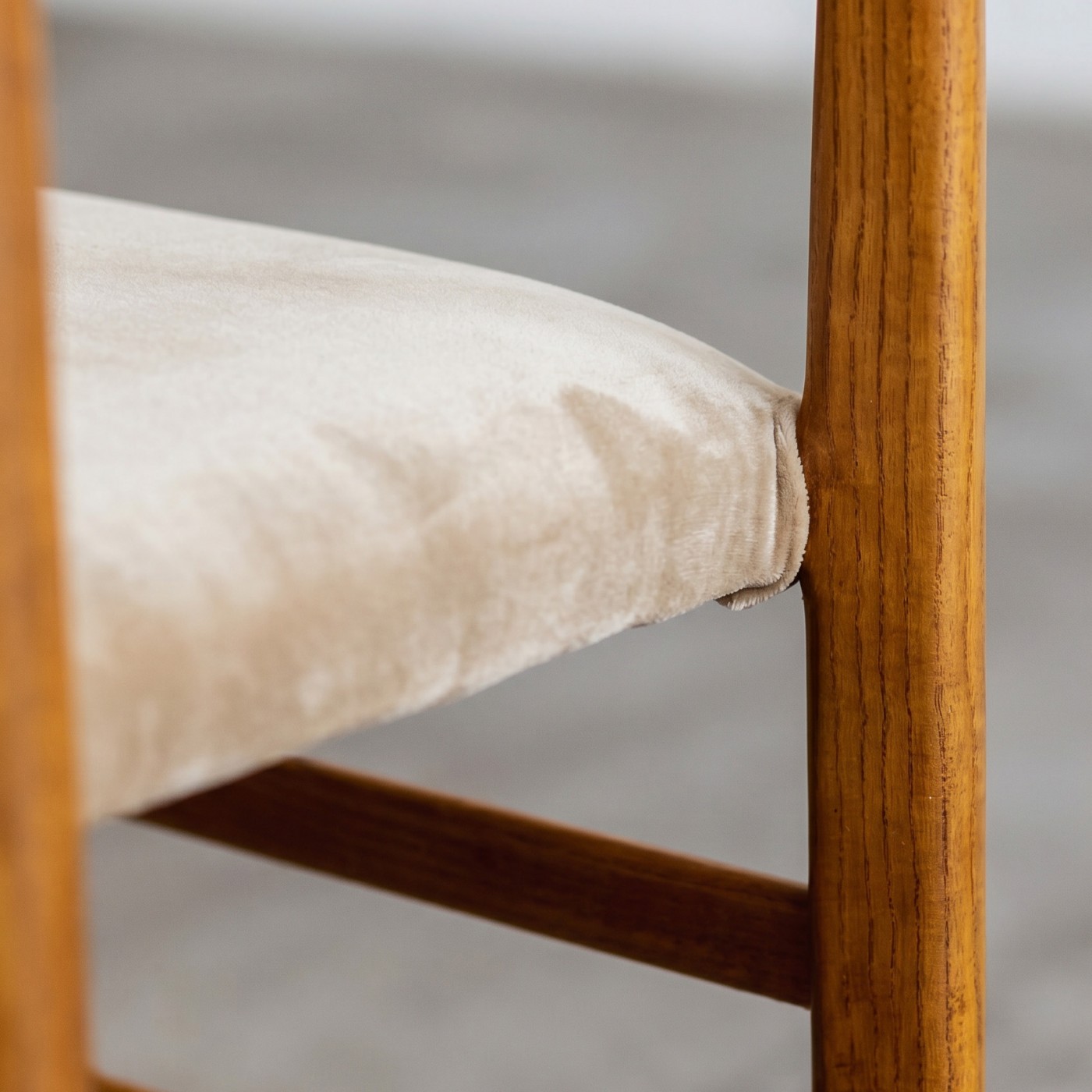 Gio Ponti 646 "Leggera" Dining Chairs for Cassina, Sand Beige Velvet, 1952, Set of 6, 1952