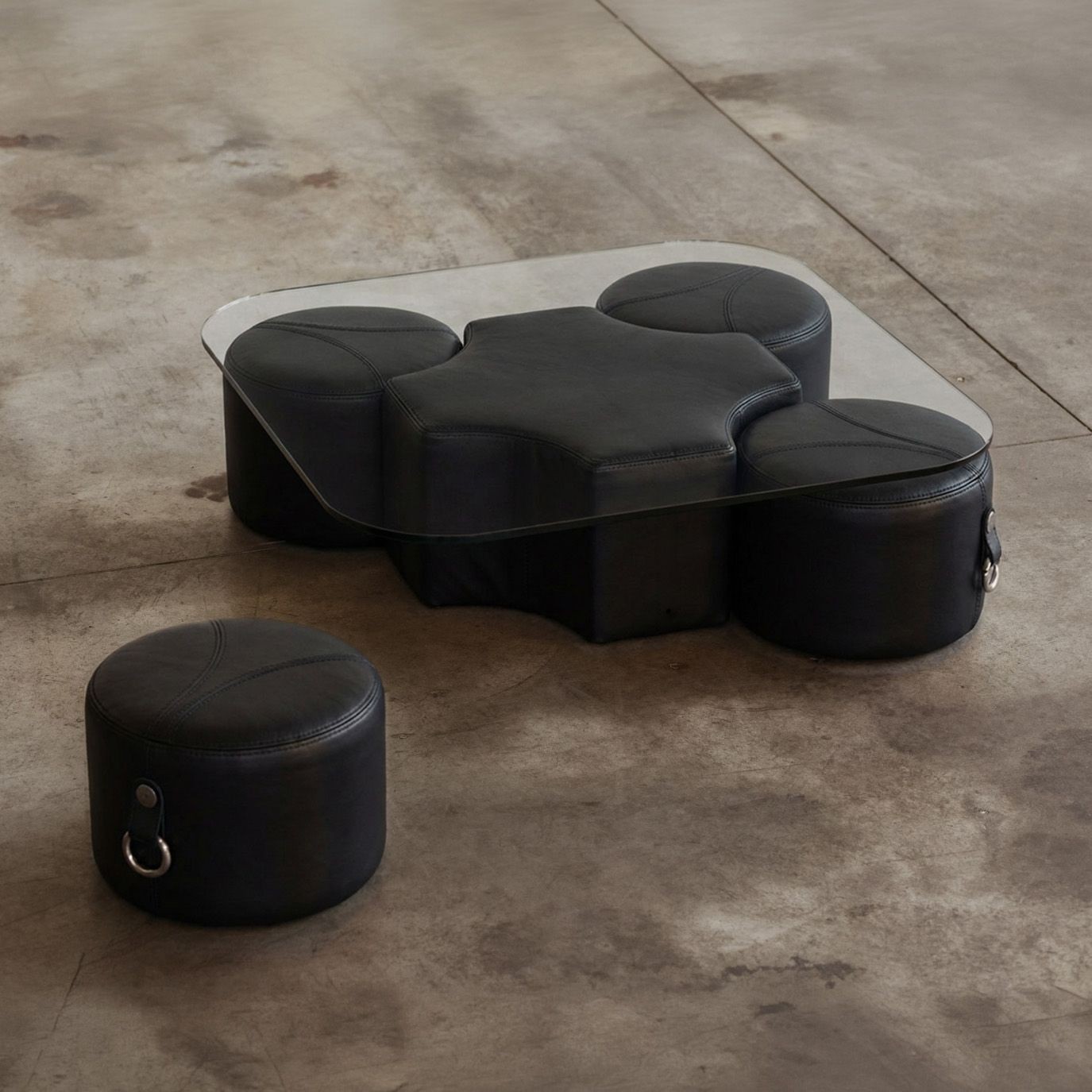Guido Faleschini Coffee Table for Mariani, black leather, 1970s, 1970s