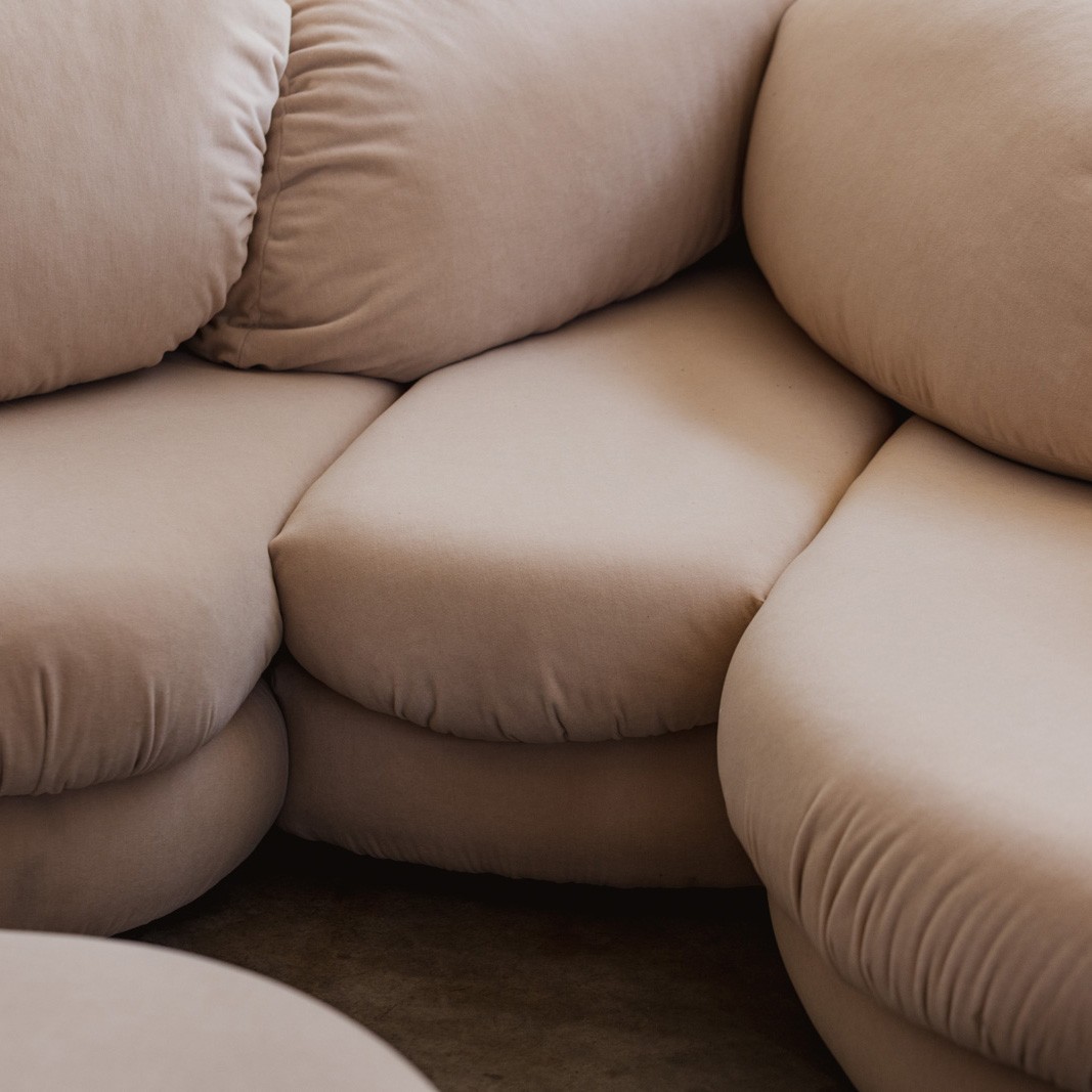 Hans Hopfer "Brioche" Sofa with Ottoman for Neue Wiener Werkstätte, 1970s, 1970s