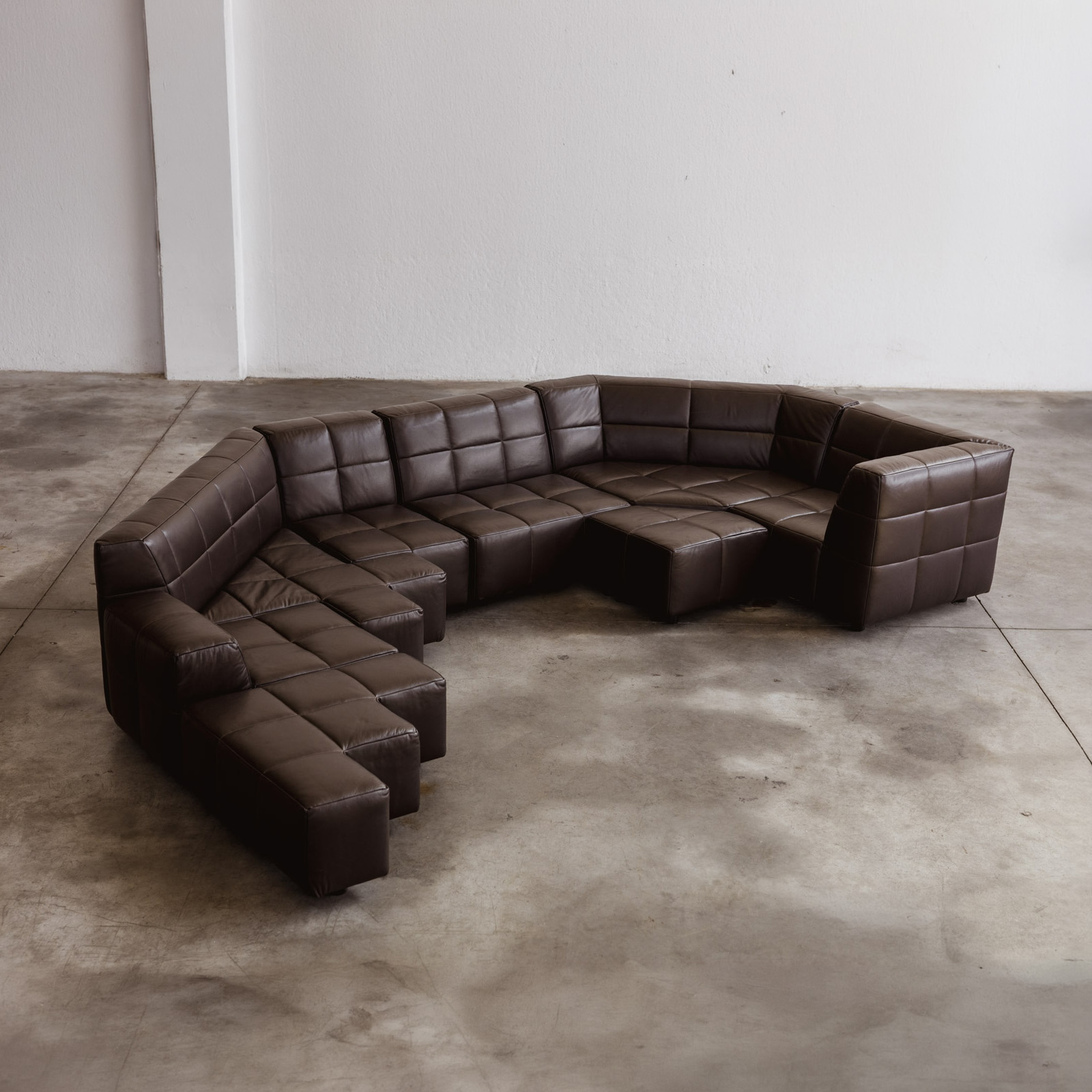 Hans Hopfer "Castell" Sofa for Neue Wiener Werkstätte, Dark Brown Leather, 1972, 1972