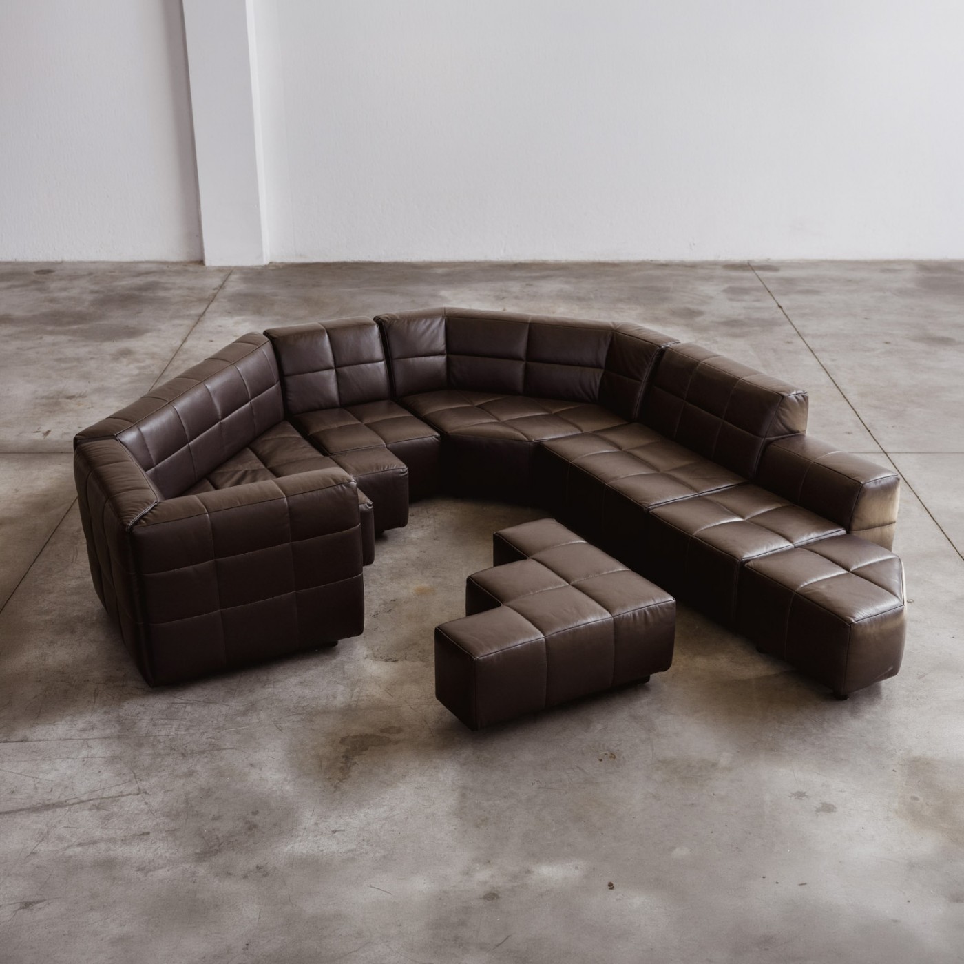 Hans Hopfer "Castell" Sofa for Neue Wiener Werkstätte, Dark Brown Leather, 1972, 1972