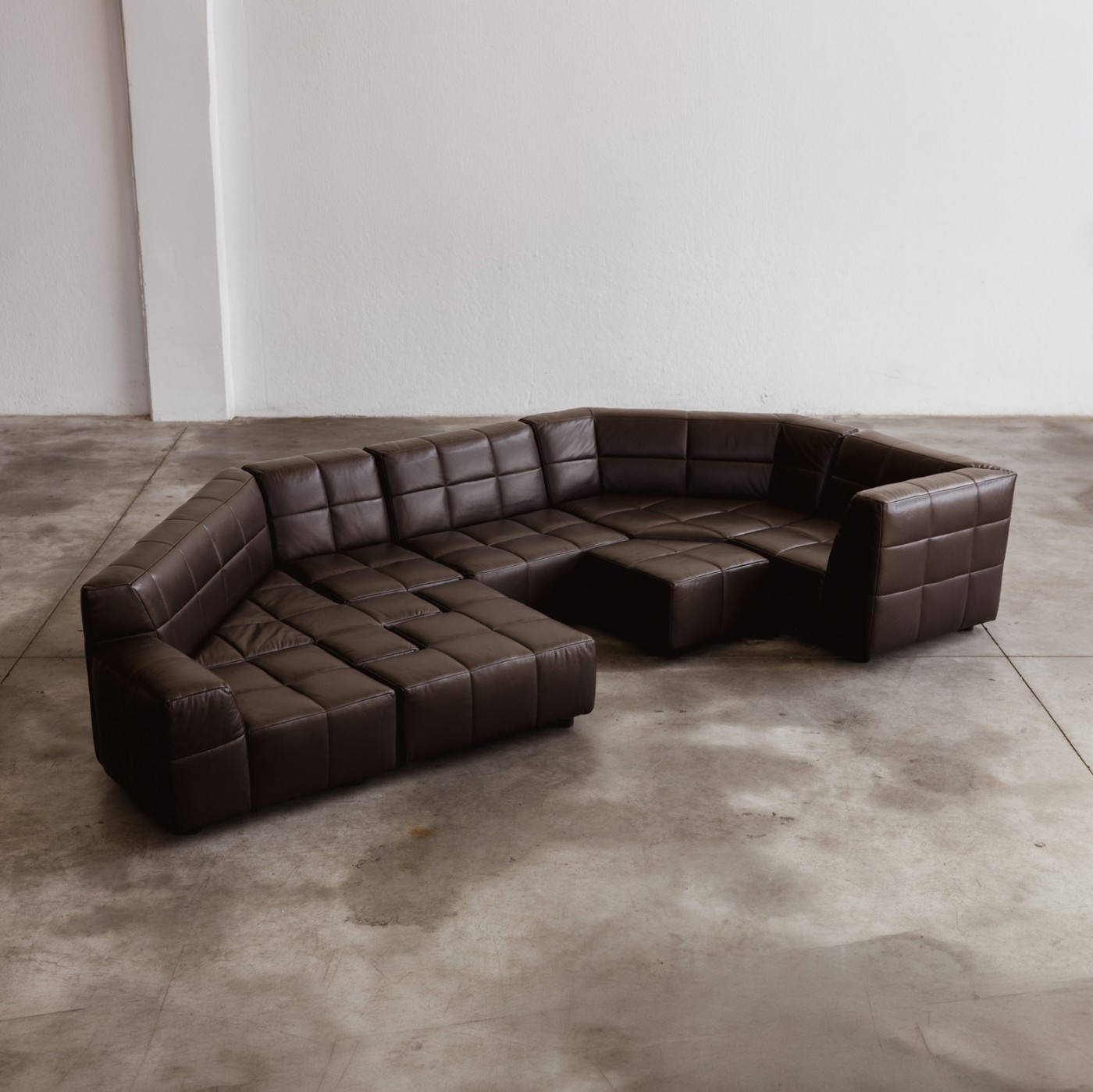 Hans Hopfer "Castell" Sofa for Neue Wiener Werkstätte, Dark Brown Leather, 1972, 1972