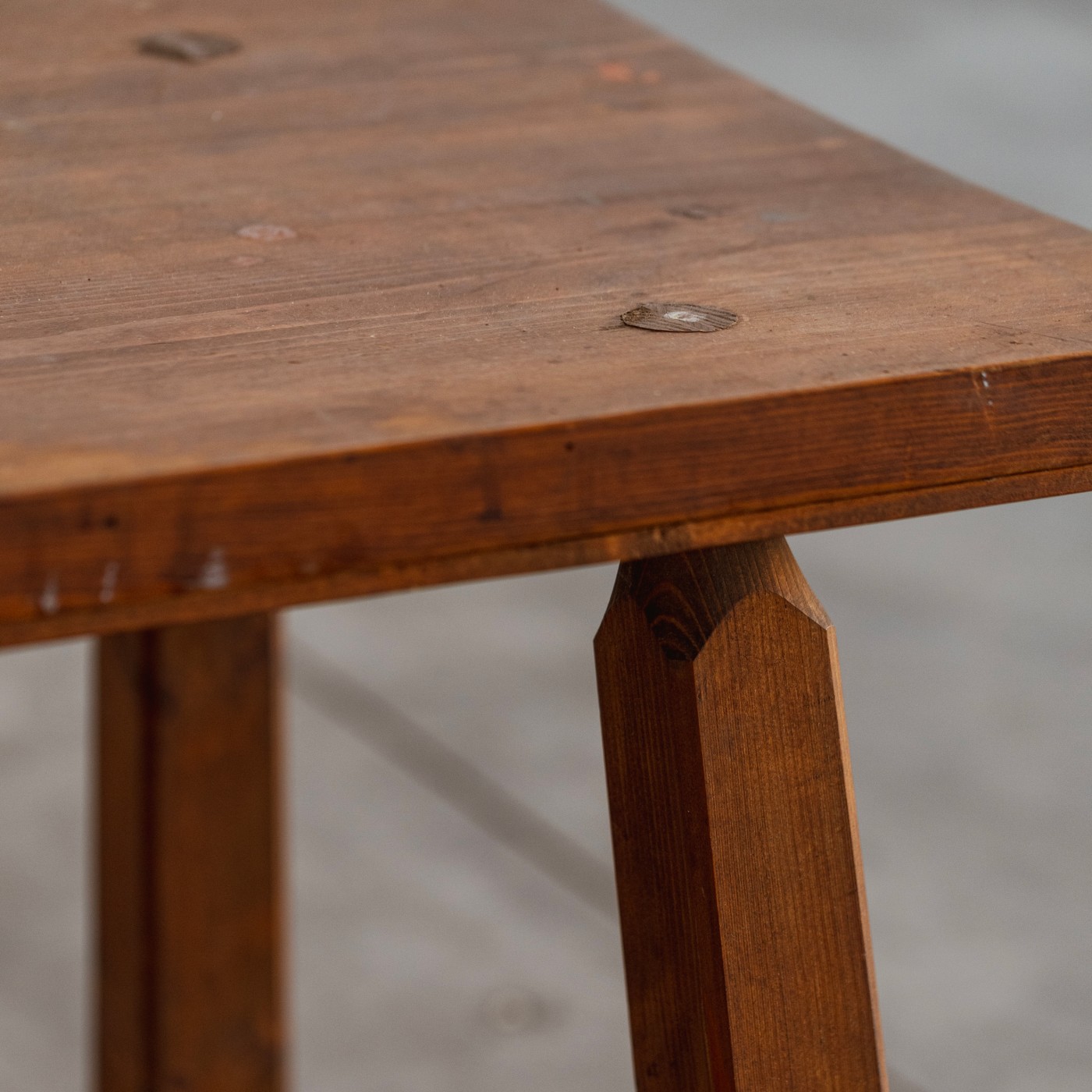 Hardwood brutalist side table, 1970, 1970