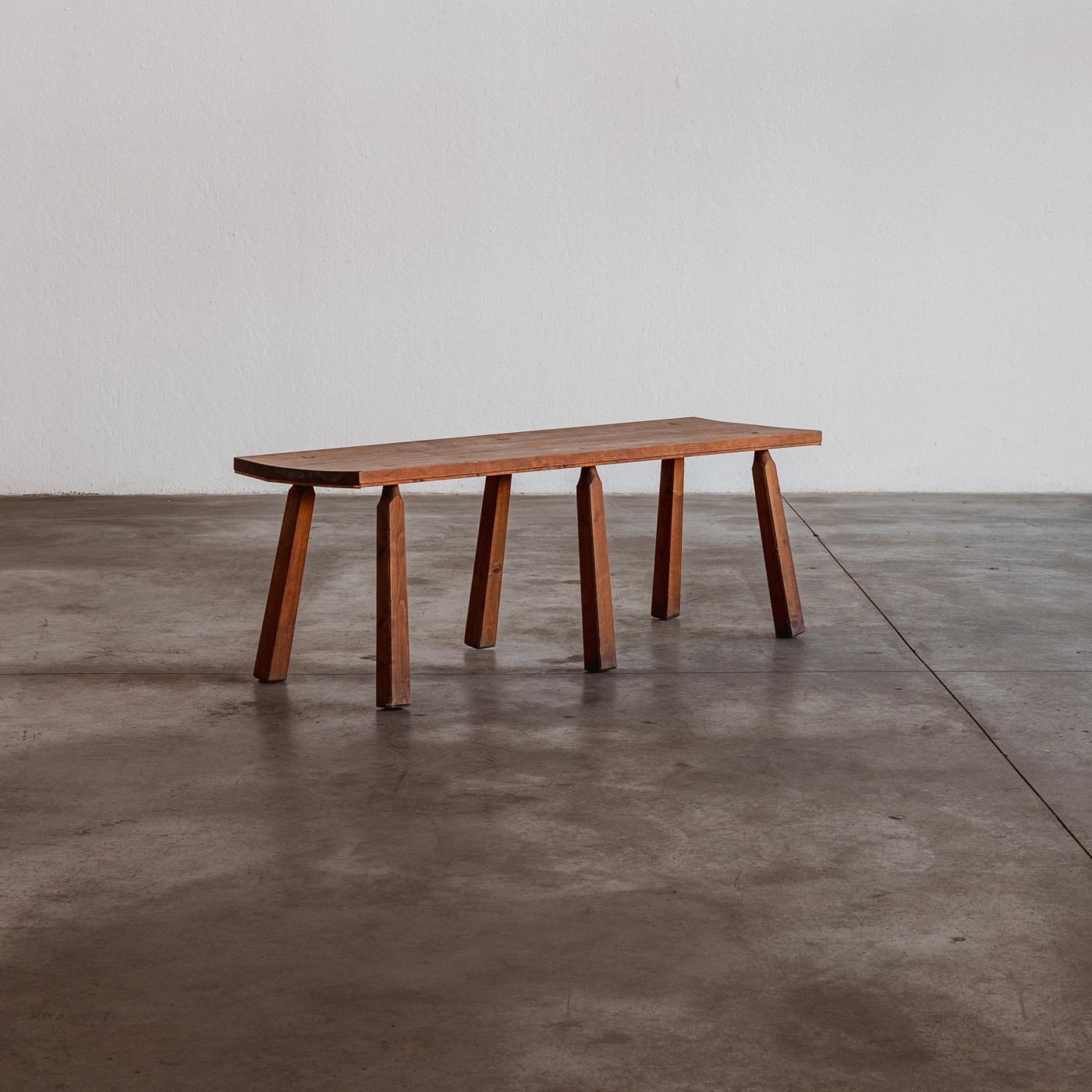 Hardwood brutalist side table, 1970, 1970