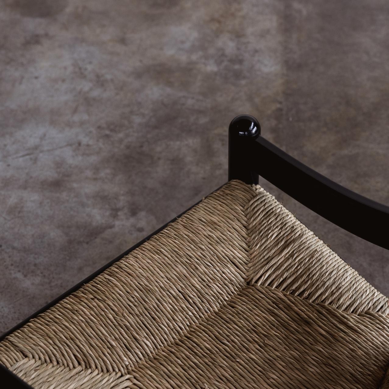 Vico Magistretti 930 "Carimate" Easy Chairs for Cassina, Black Lacquered Wood, 1963, Set of 2, 1963