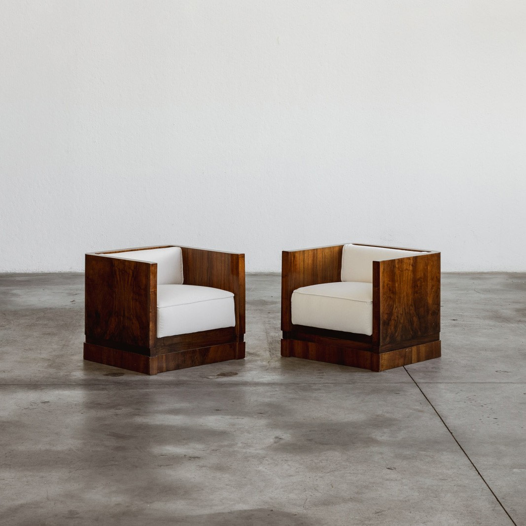 Italian Art Deco Lounge Set, White Velvet and Walnut, 1930s, Set of 4, 1930s