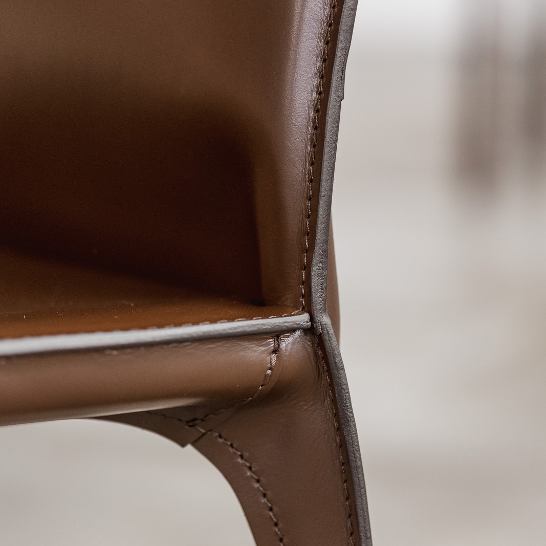 Mario Bellini "CAB 412" Dining Chairs for Cassina, Tobacco leather, 1977, Set of 8, 1970s