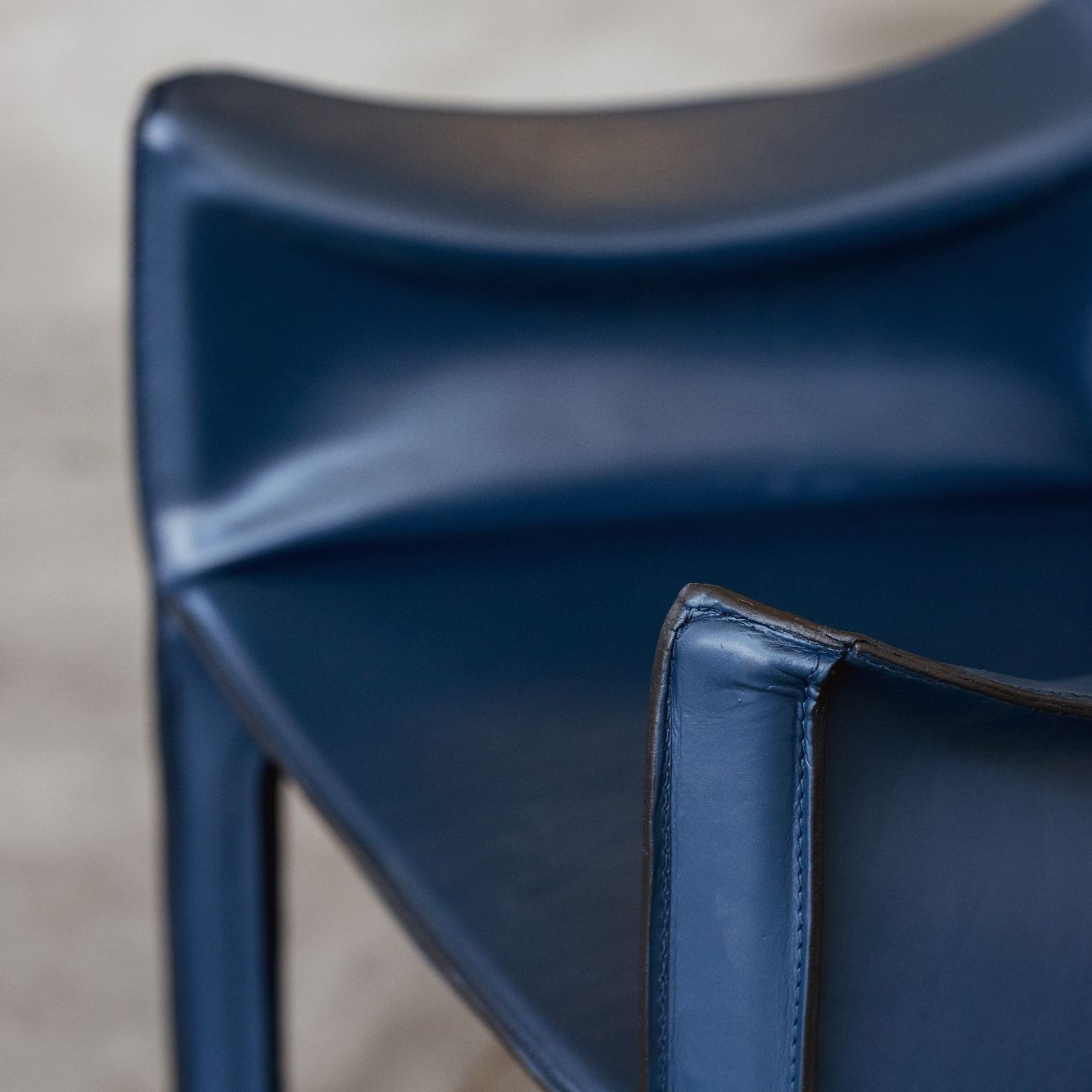 Mario Bellini “CAB 413” Chairs for Cassina, Blue Leather, 1977, Set of 6, 1977