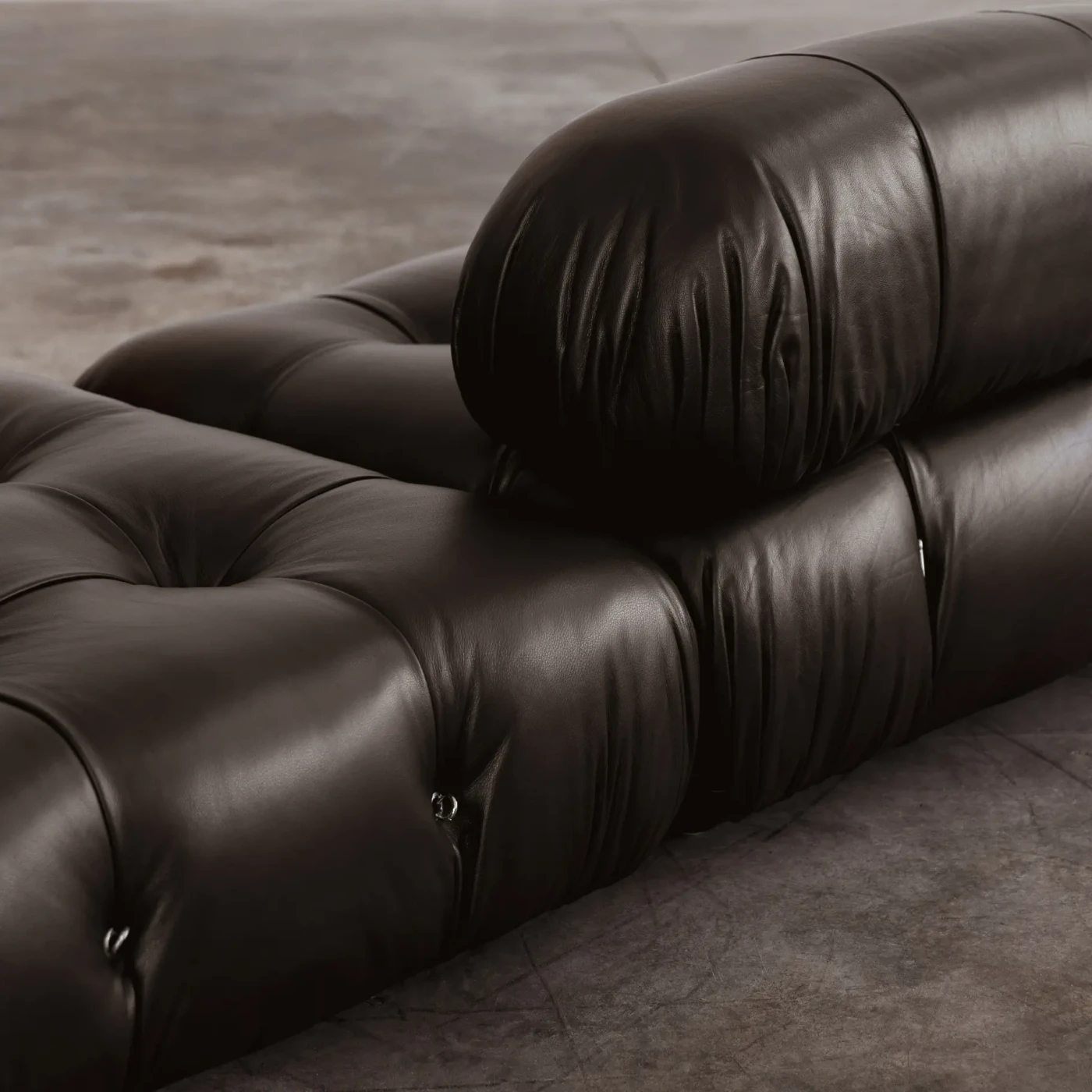 Mario Bellini "Camaleonda" Modular Sofa for B&B Italia, Black Leather, 1970, Set of 8, 1970