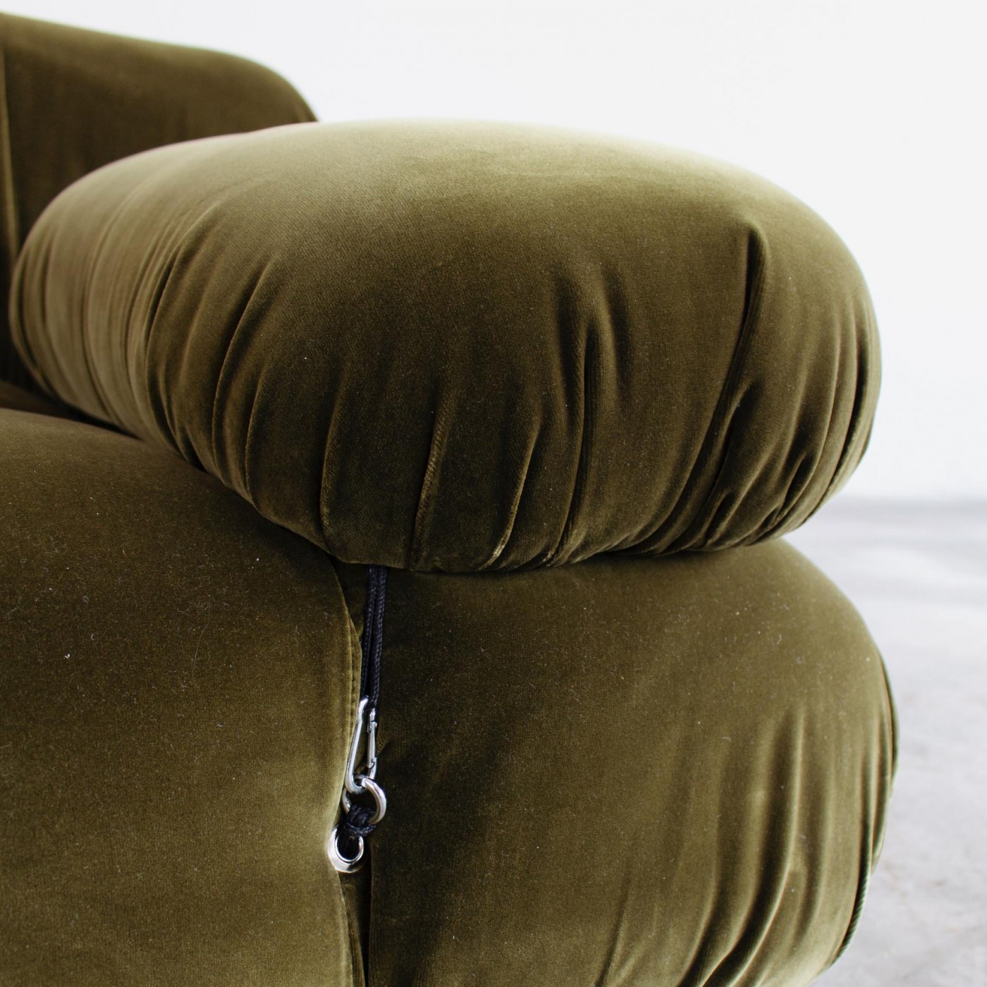 Mario Bellini "Camaleonda" Sofa for B&B Italia, Musk Green Velvet, 1970, Set of 6, 1970