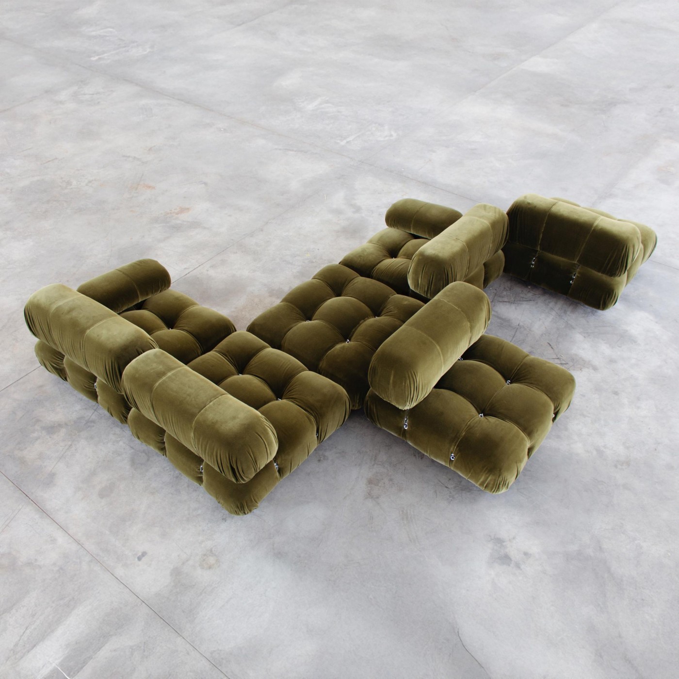 Mario Bellini "Camaleonda" Sofa for B&B Italia, Musk Green Velvet, 1970, Set of 6, 1970