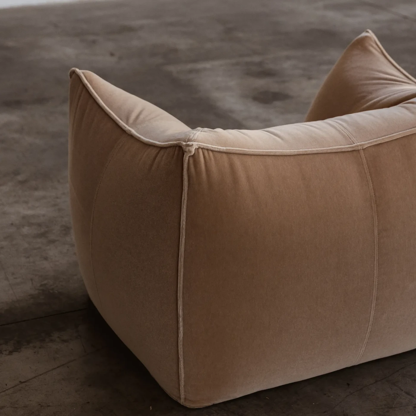 Mario Bellini "Le Bambole" Armchairs for B&B Italia, Mohair Velvet, 1971, Set of 2, 1971