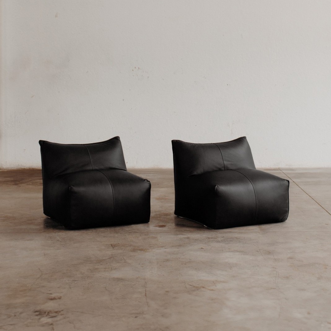 Mario Bellini “Le Bambole” Easy chairs for B&B Italia, Black Leather, 1971, Set of 2, 1970s
