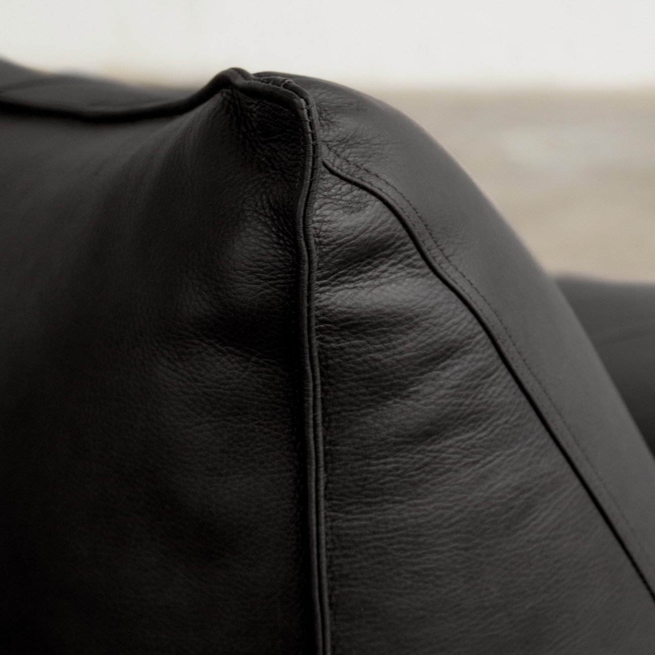 Mario Bellini “Le Bambole” Easy chairs for B&B Italia, Black Leather, 1971, Set of 2, 1970s