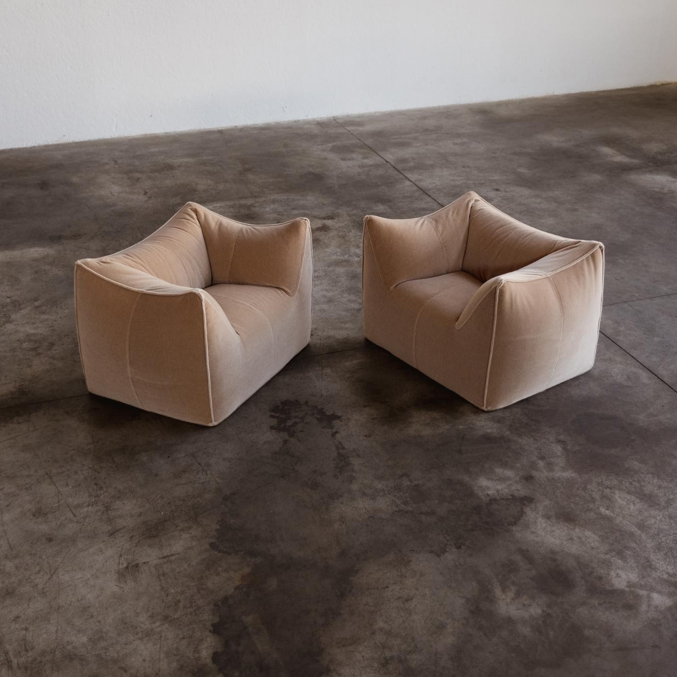 Mario Bellini "Le Bambole" Living Room Set for B&B Italia, mohair velvet, 1971, 1971