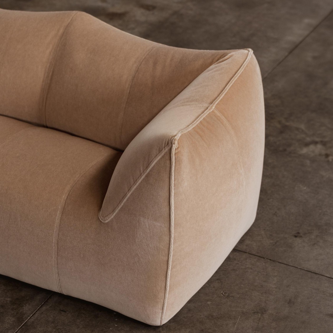 Mario Bellini "Le Bambole" Sofa for B&B Italia, mohair velvet, 1971, 1971