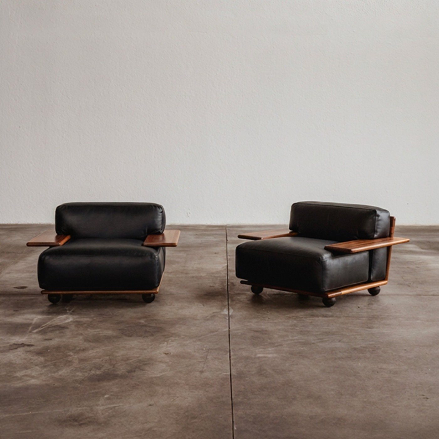Mario Bellini "Pianura" Armchairs for Cassina, black leather, 1971, set of 2, 1970s