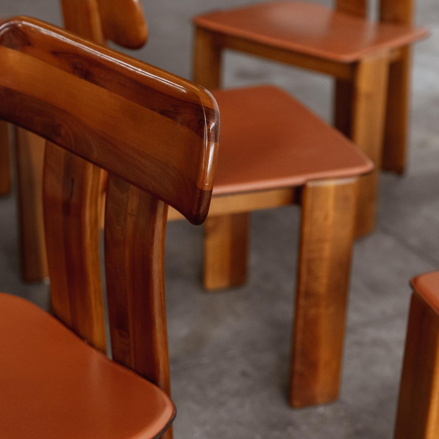 Mario Marenco "Sapporo" Dining Chairs for Mobil Girgi, Reddish Brown Leather, 1970, Set of 8, 1970
