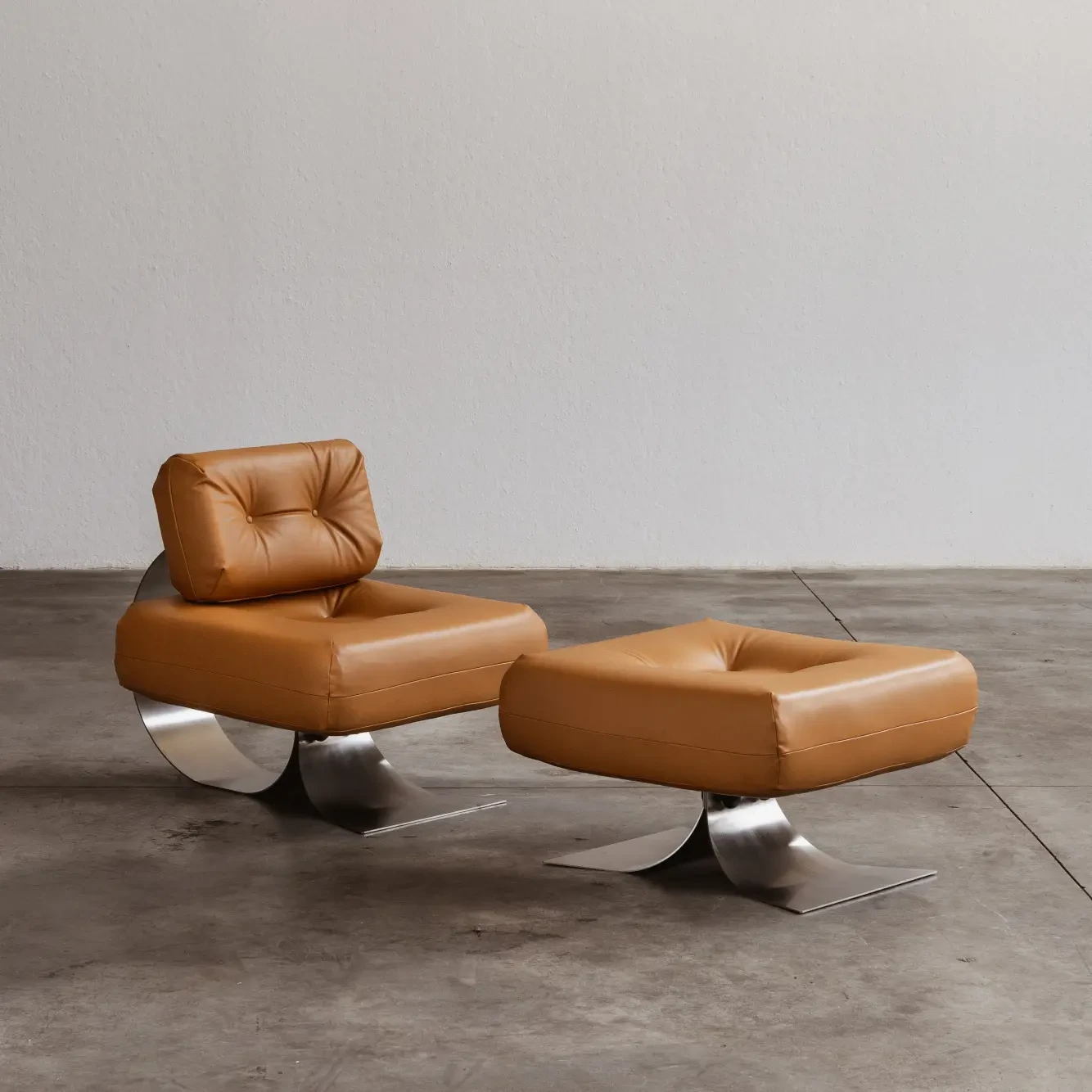 Oscar Niemeyer “Alta” Lounge Set for Mobilier International, Cognac leather, 1971, 1970s