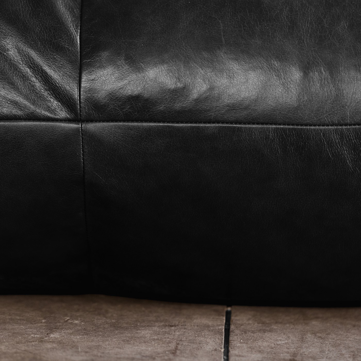 Raphael Raffel “Croissant” Sofa, Black Leather, 1970s, 1970s
