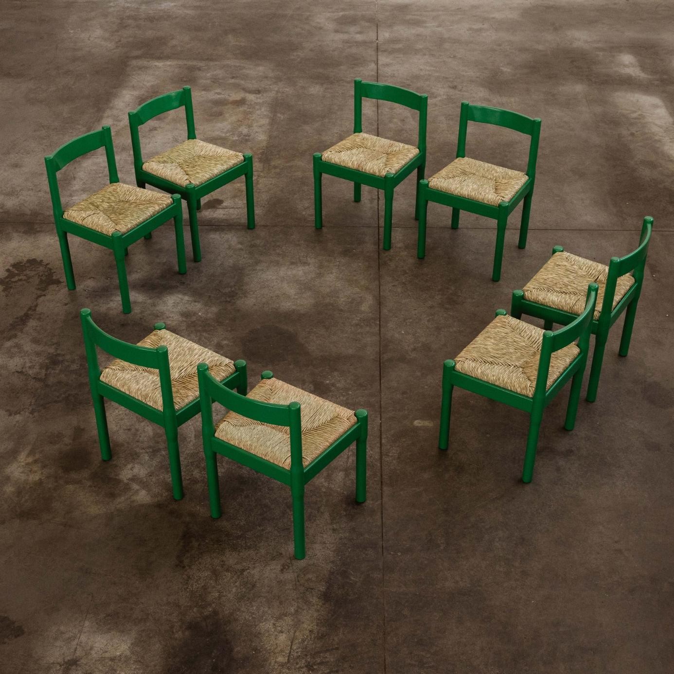 Vico Magistretti "Carimate" Dining Chairs for Cassina, Green Lacquered, 1960, Set of 8, 1960