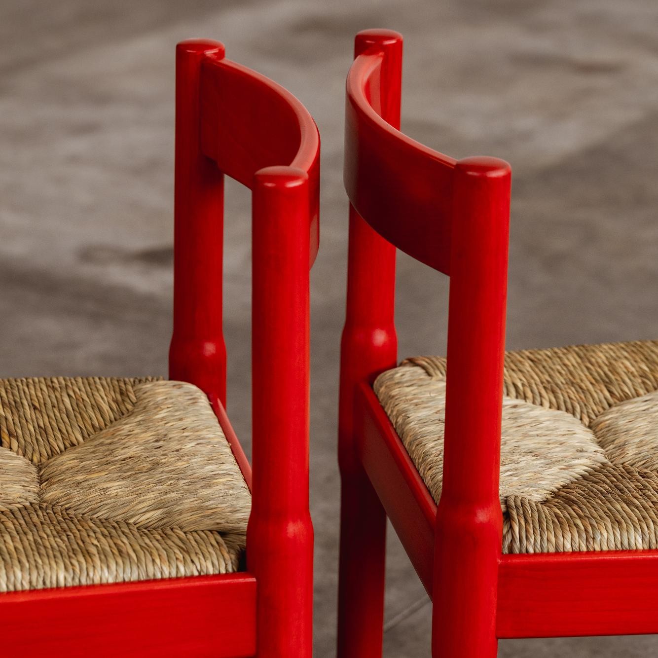 Vico Magistretti "Carimate" Dining Chairs for Cassina, Red Lacquered Wood, 1960, Set of 8, 1960