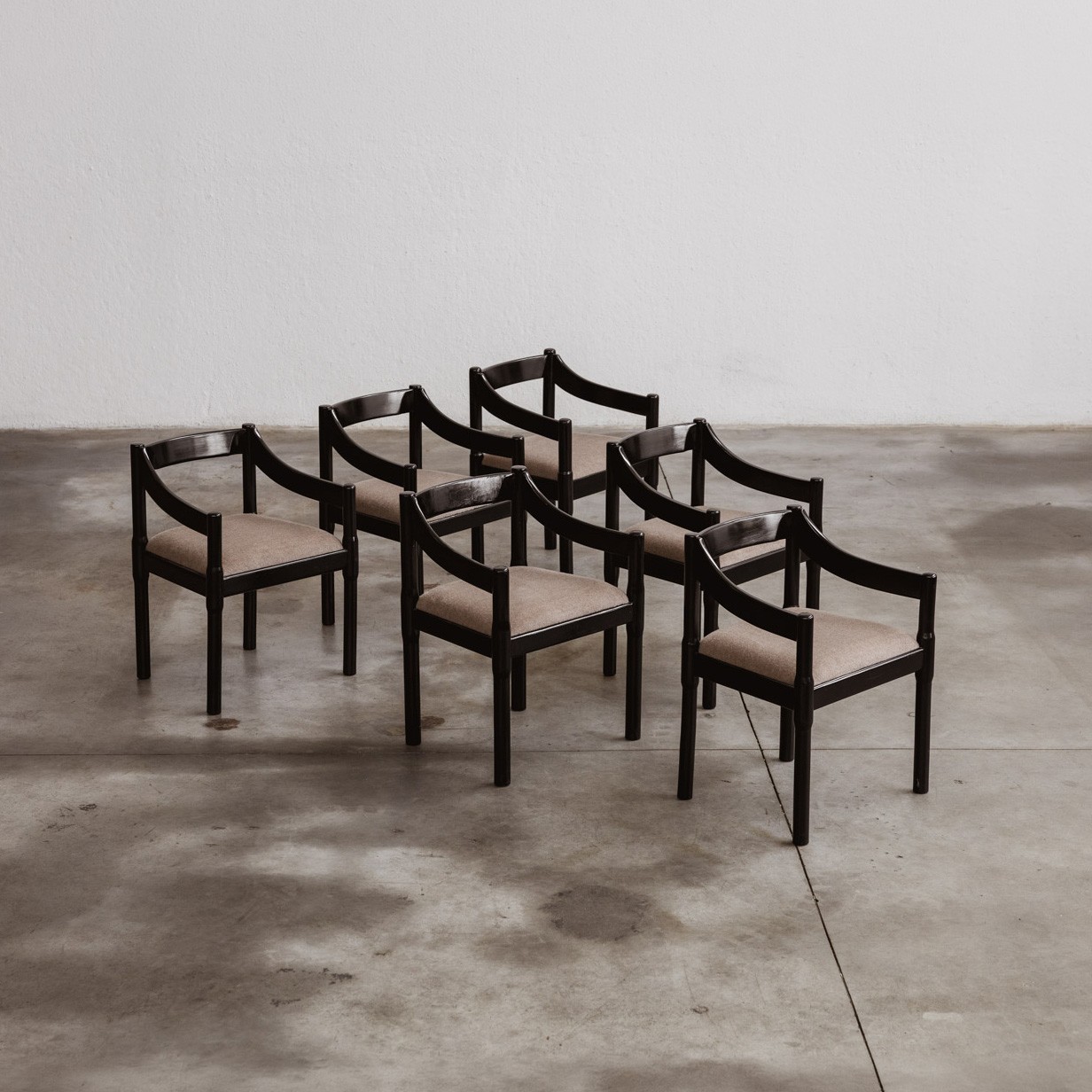 Vico Magistretti “Carimate” Dining Chairs for Cassina, Taupe Alpaca Velvet, 1960, Set of 6, 1960