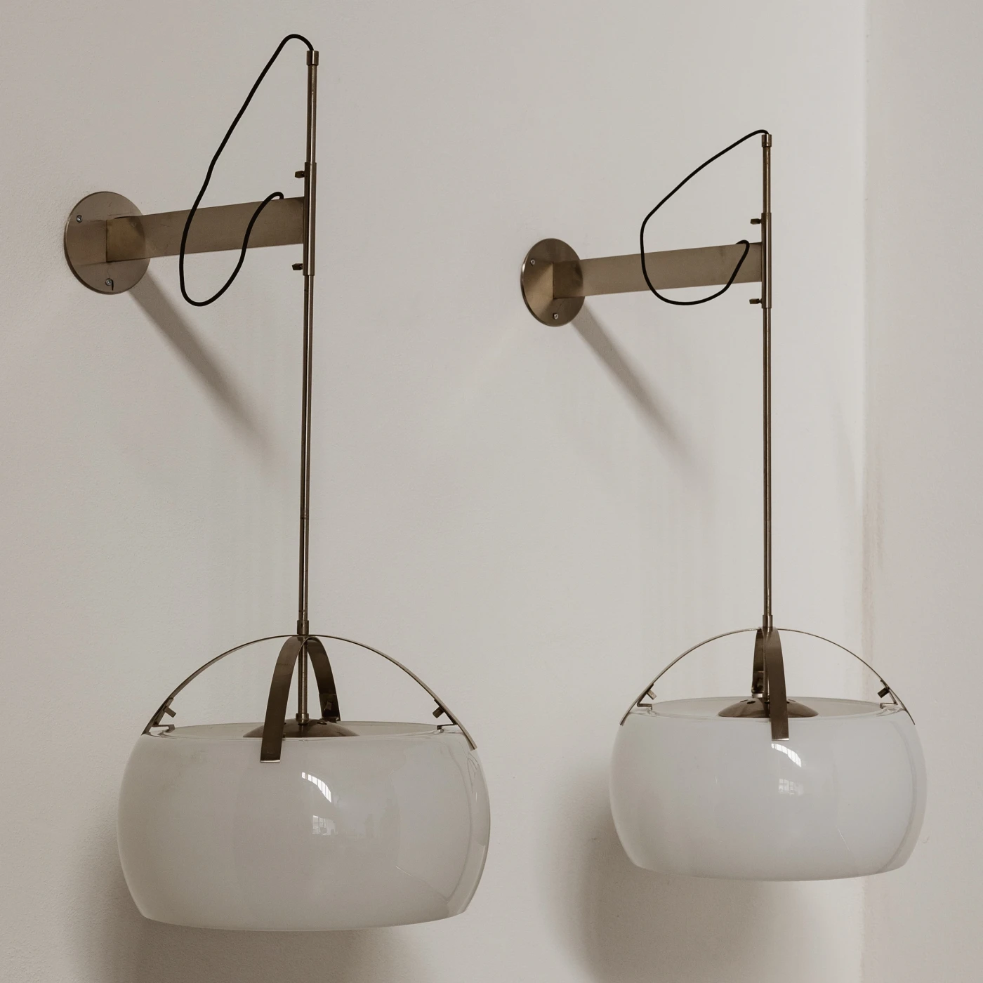 Vico Magistretti "Omega" Wall Lights for Artemide, 1962, Set of 2, 1962