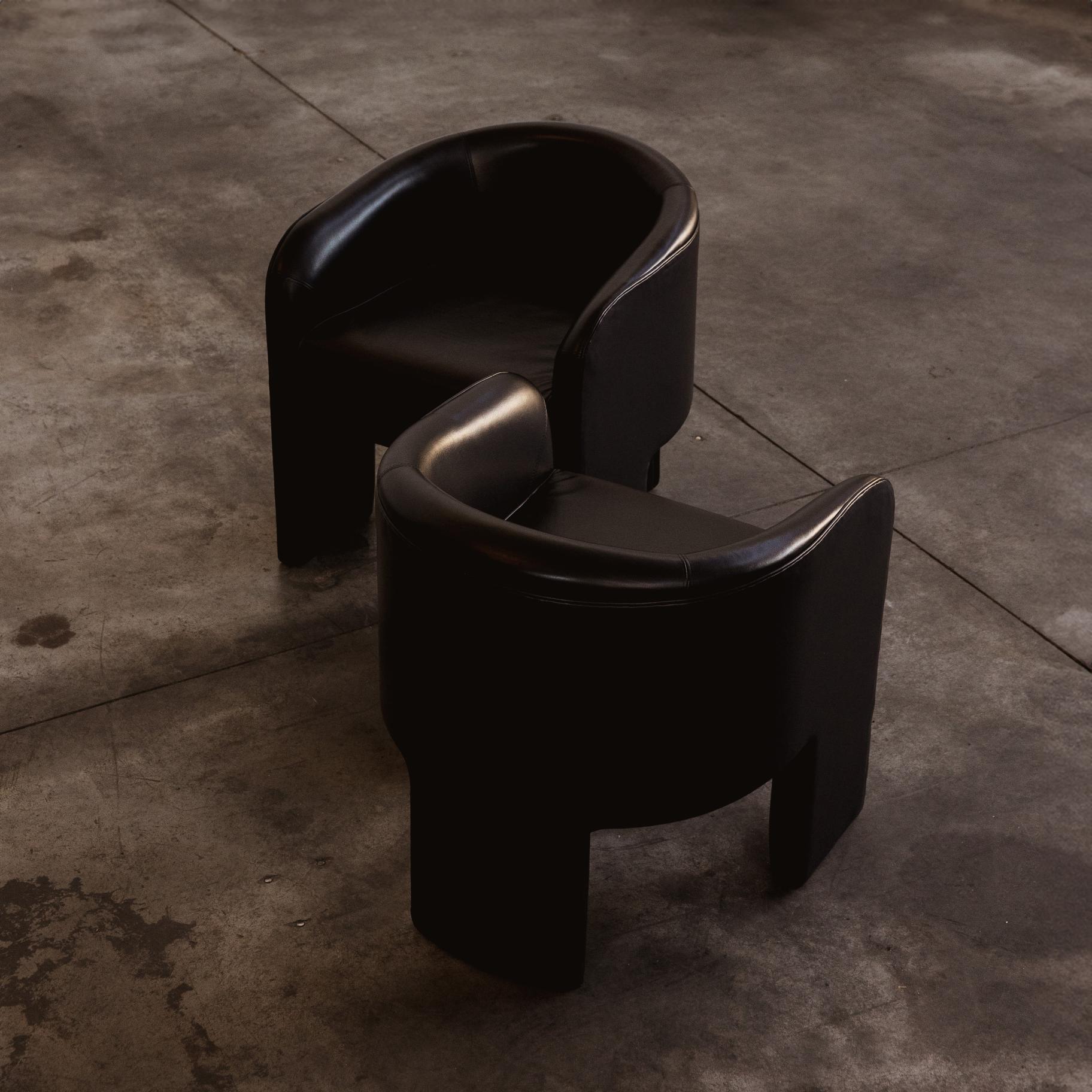 Vladimir Kagan Tripod Armchairs for Weiman, Black Leather, 1980, Set of 2, 1980