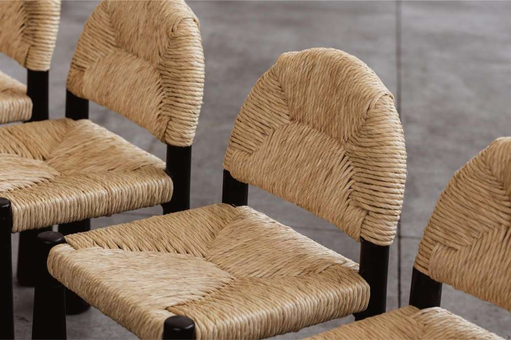 Alessandro Becchi “Toscanolla” dining chairs for Giovannetti, black ashwood and straw, Italy, 1970.